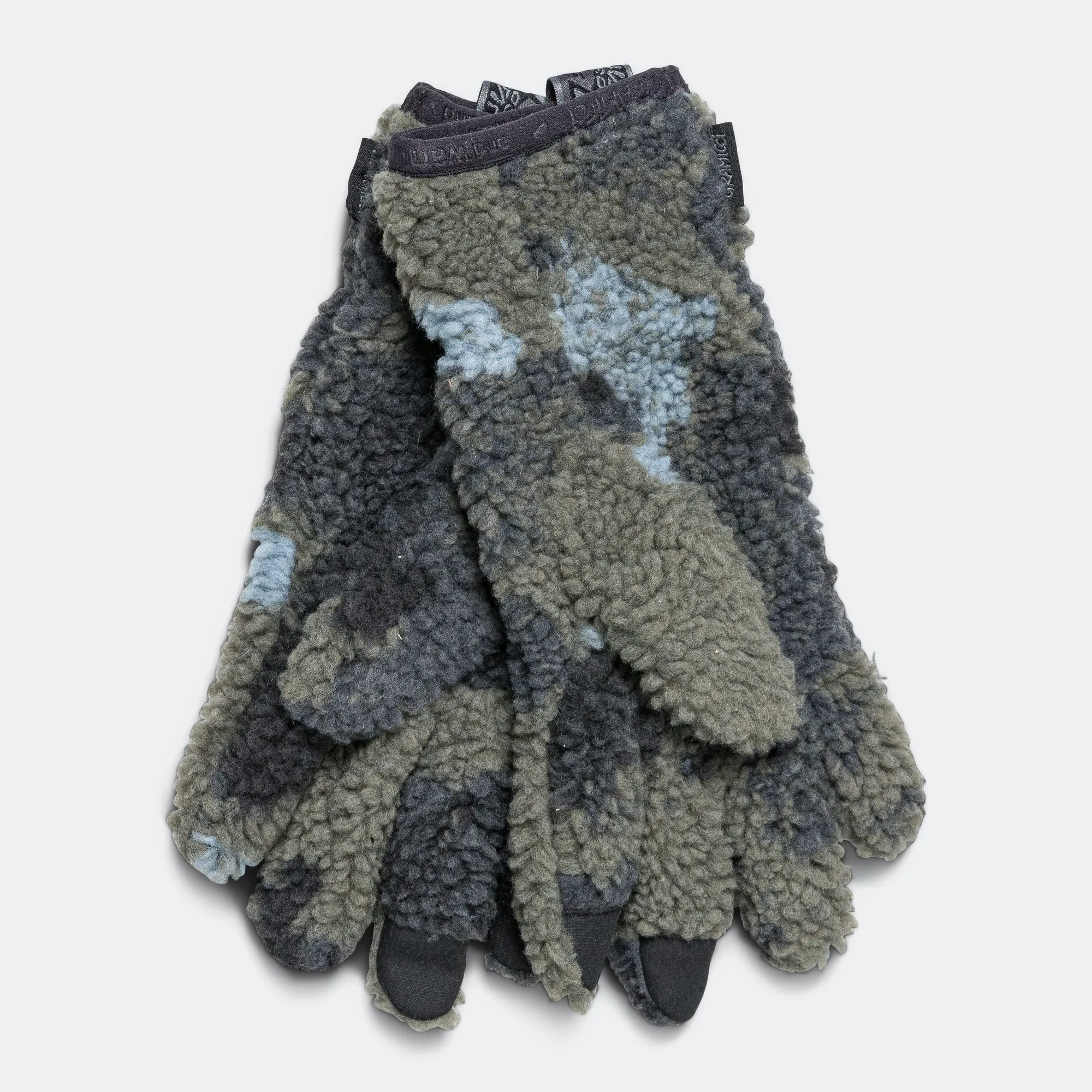 JQ Tape Fleece Glove x and wander - Camo