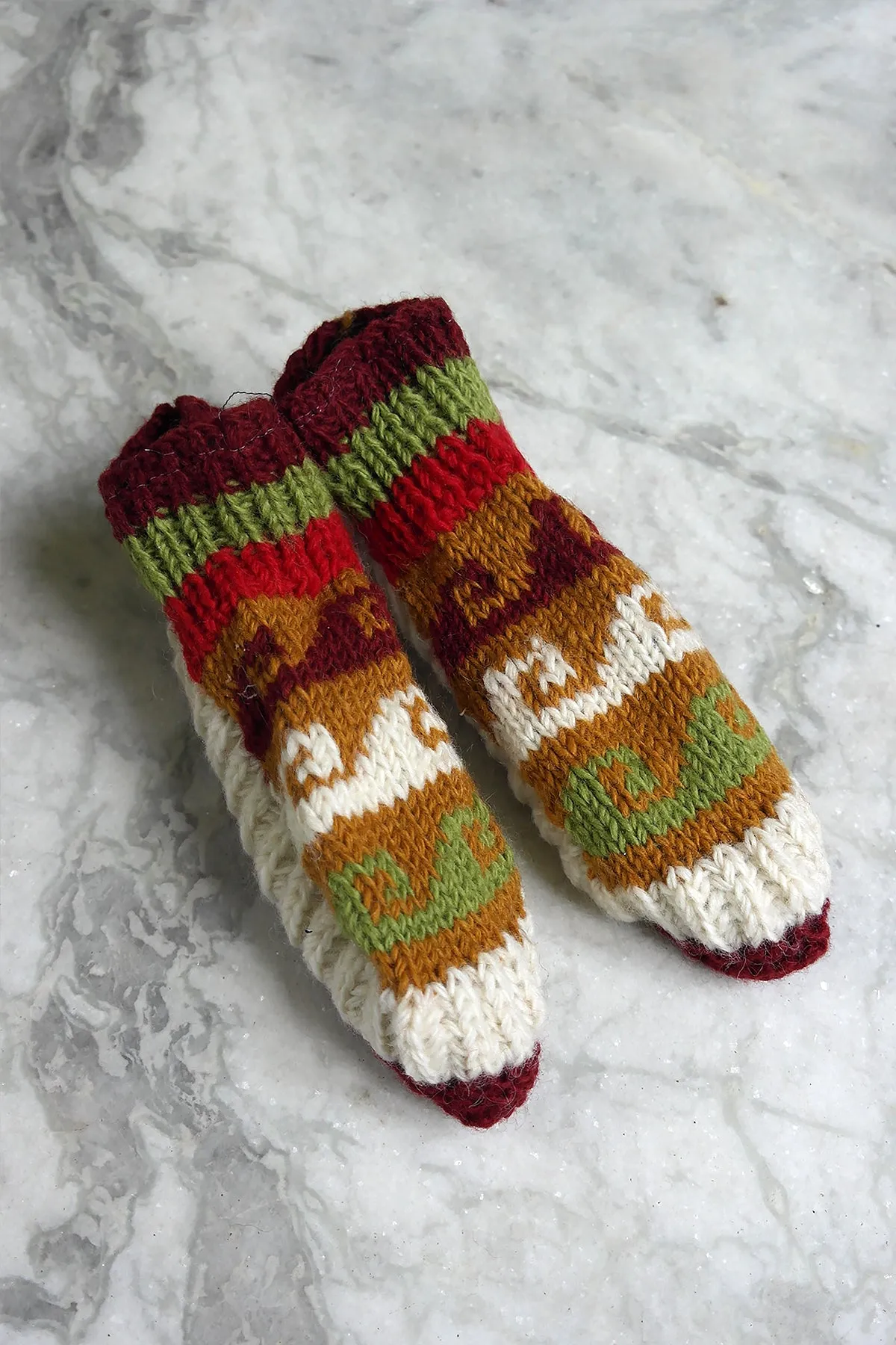 Maroon white mixed colors Woolen hand knitted ankle socks women