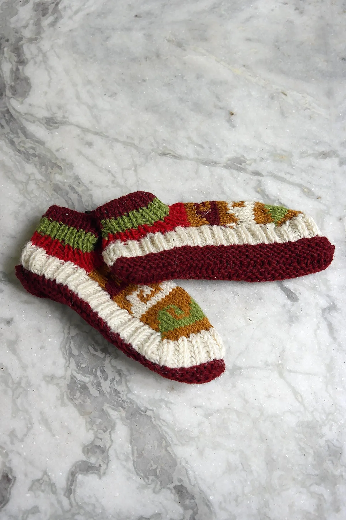 Maroon white mixed colors Woolen hand knitted ankle socks women