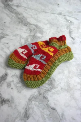 Red, Brown and Green colors Hot waves pattern woolen hand knitted ankle socks